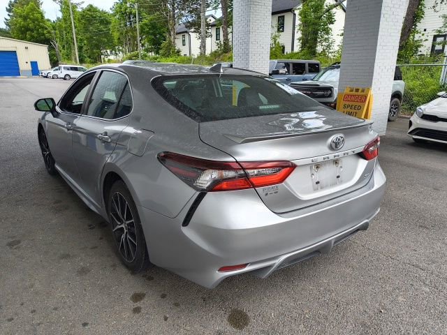 Used 2022 Toyota Camry SE FWD image 7