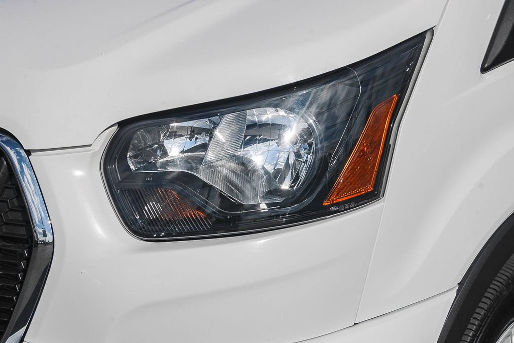Certified 2024 Ford Transit 350 XLT RWD image 5