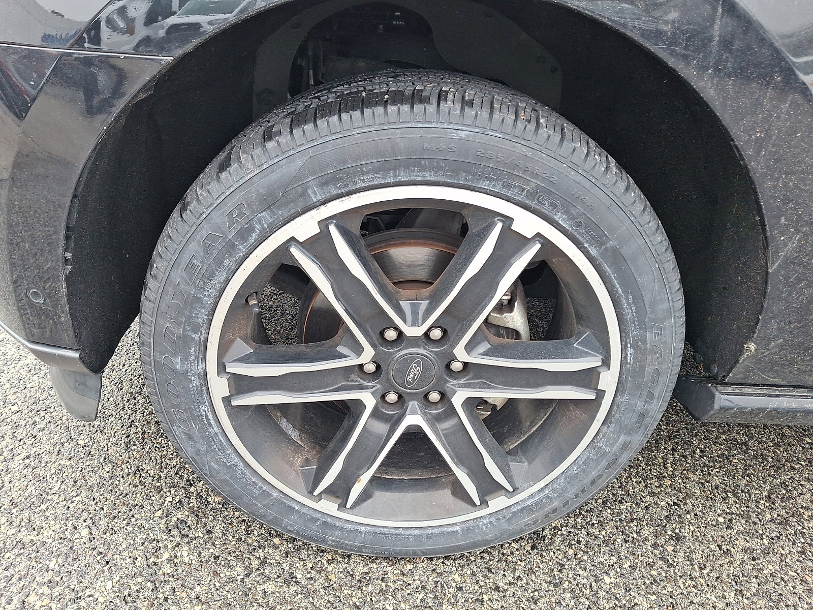 Certified 2019 Ford Expedition Max Limited w/ Equipment Group 303A image 4