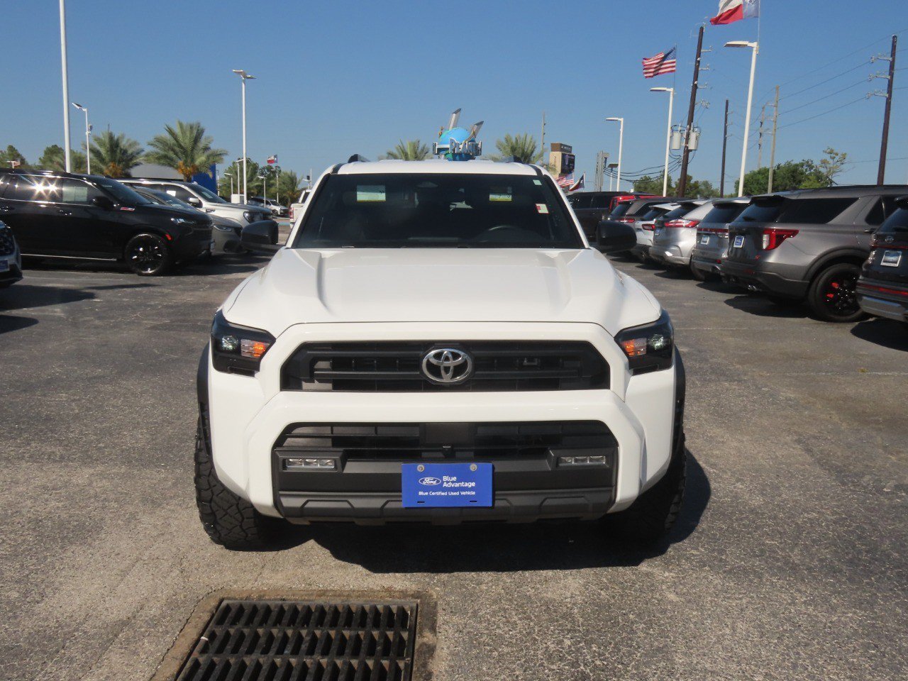 Used 2025 Toyota 4Runner SR5 RWD image 5