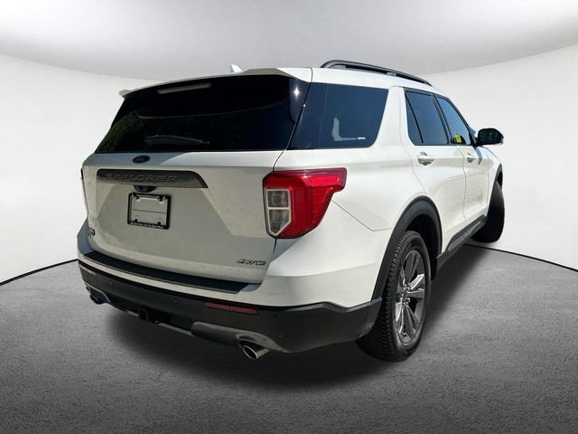 Certified 2023 Ford Explorer XLT w/ Equipment Group 202A AWD/4WD image 15
