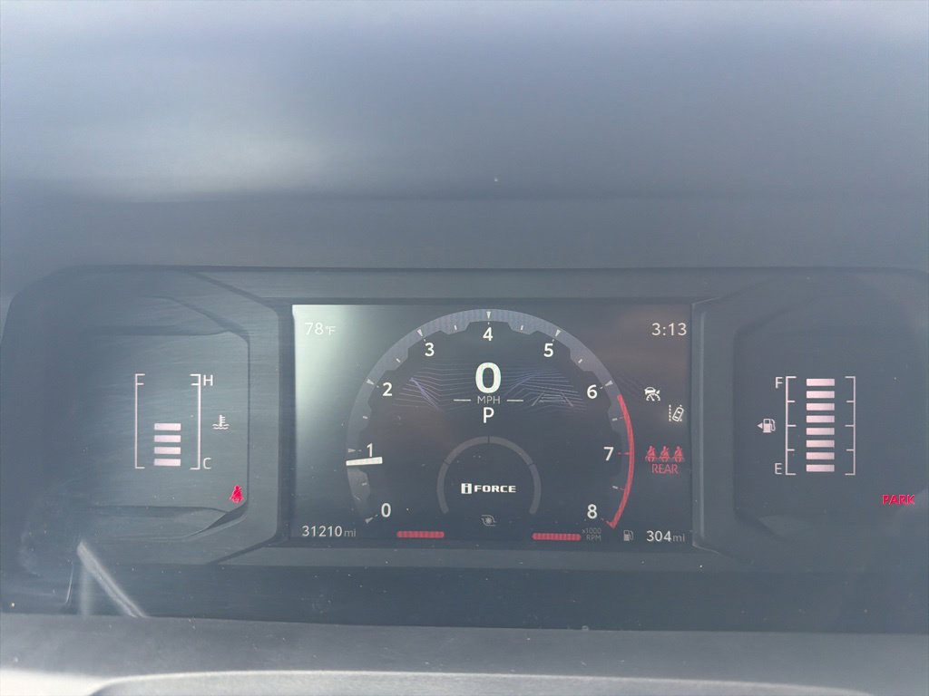 Used 2025 Toyota Tacoma SR5 AWD/4WD image 35
