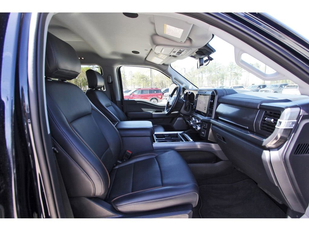 Certified 2025 Ford F250 Lariat w/ Lariat Ultimate Package image 25