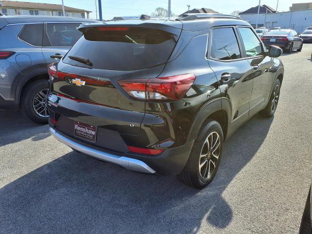 Used 2025 Chevrolet TrailBlazer LT image 3