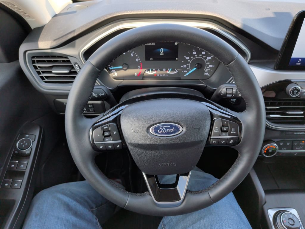 Certified 2022 Ford Escape SE w/ Cold Weather Package AWD/4WD image 22