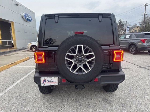 Used 2024 Jeep Wrangler Sahara w/ Safety Group image 4