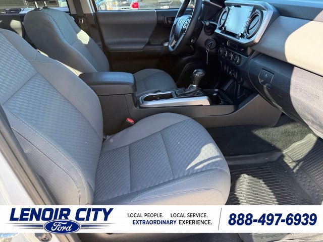 Used 2021 Toyota Tacoma SR5 AWD/4WD image 21