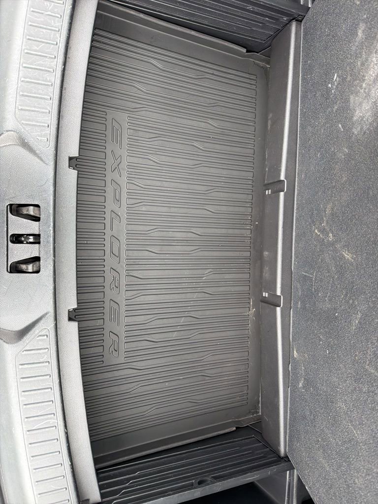 Certified 2023 Ford Explorer XLT w/ Equipment Group 202A image 46
