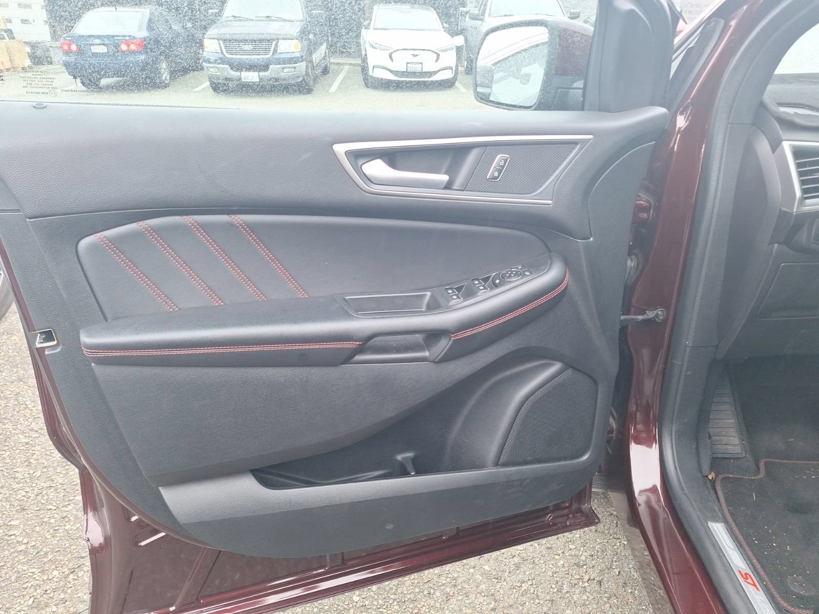 Certified 2024 Ford Edge ST-Line AWD/4WD image 12