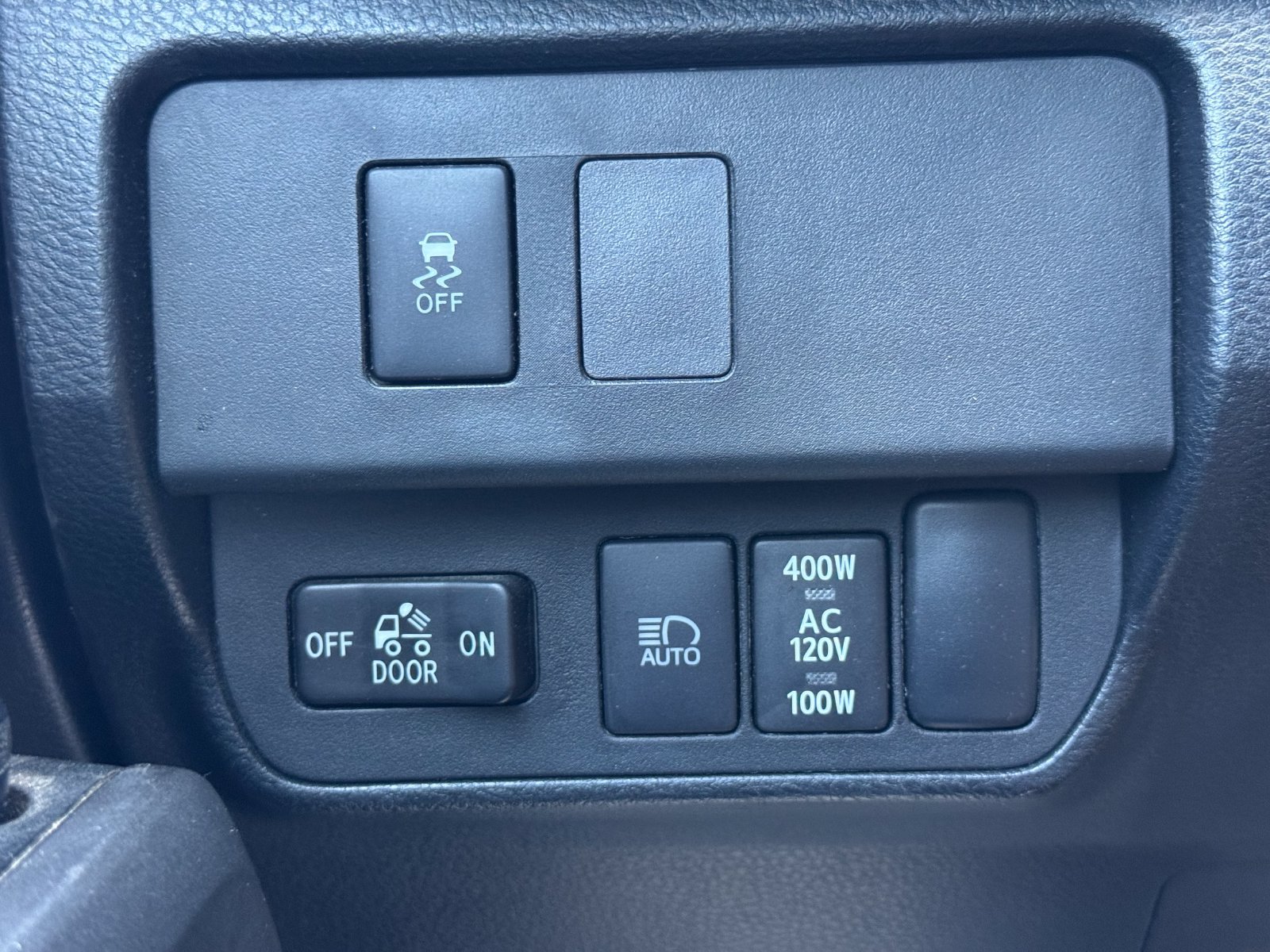Used 2023 Toyota Tacoma TRD Off-Road AWD/4WD image 29