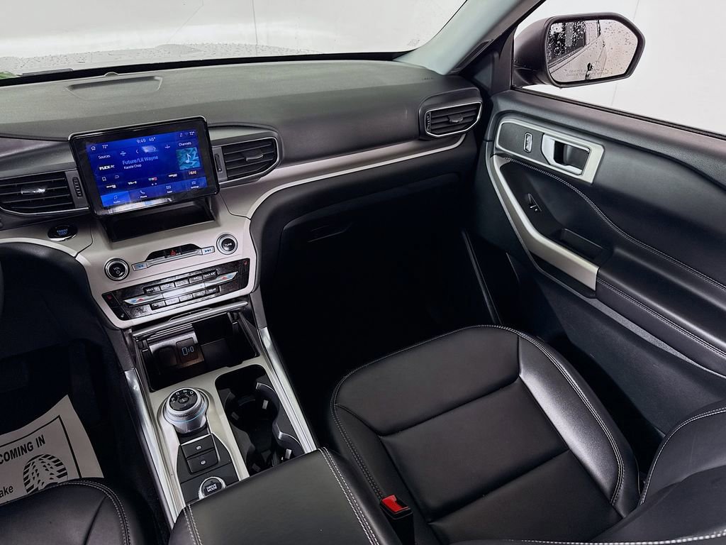 Certified 2023 Ford Explorer XLT w/ Equipment Group 202A image 22