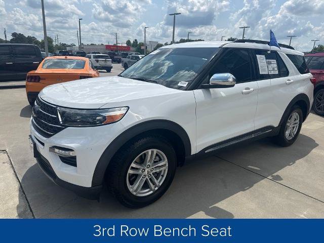Certified 2021 Ford Explorer XLT w/ Equipment Group 202A RWD image 3