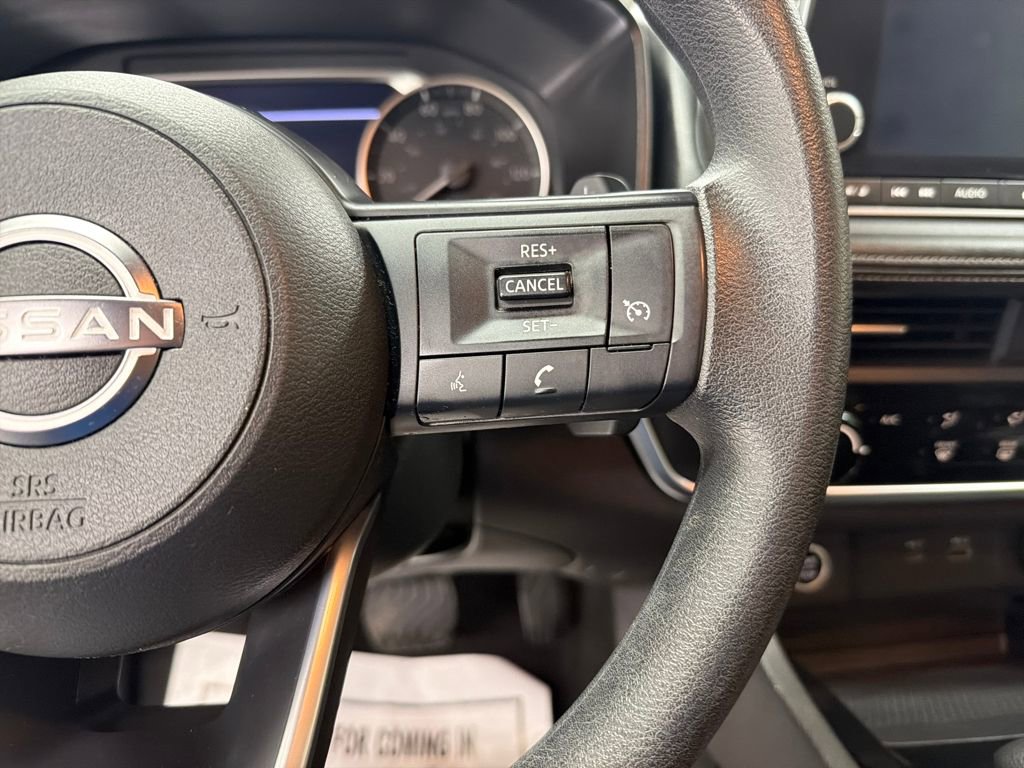 Used 2023 Nissan Rogue S image 21