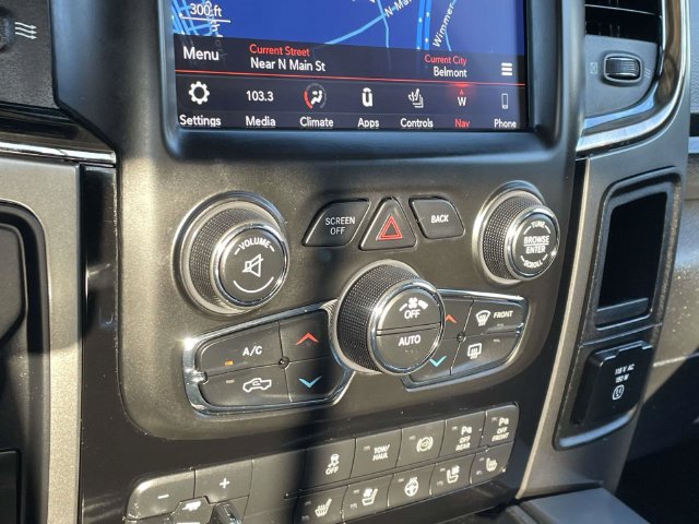 Used 2018 RAM 2500 Laramie w/ Sport Appearance Group AWD/4WD image 28