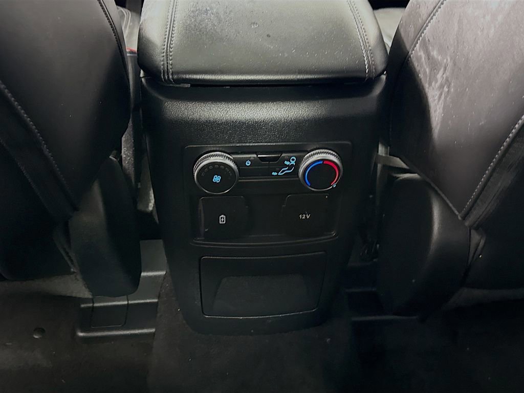 Certified 2022 Ford Explorer XLT w/ Equipment Group 202A image 26