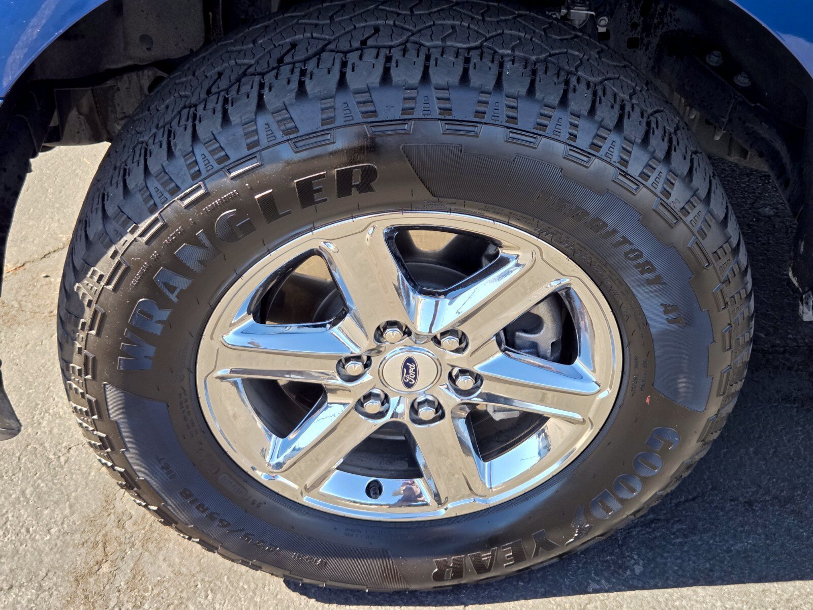 Certified 2025 Ford F150 XLT w/ Equipment Group 301A Standard AWD/4WD image 9