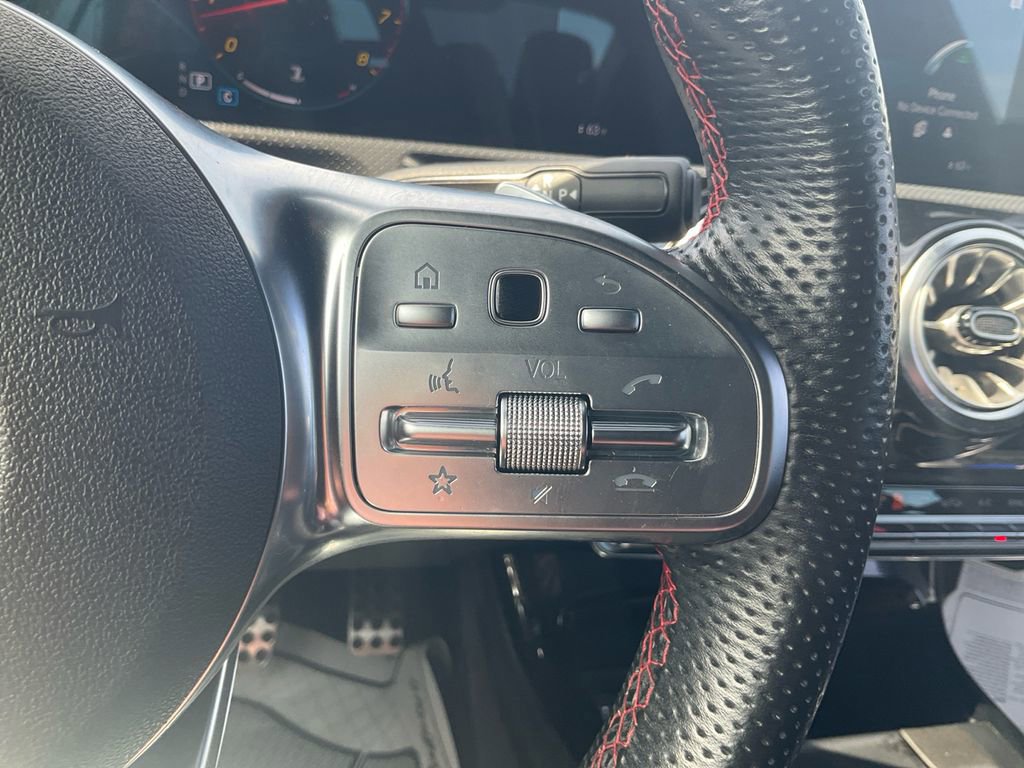 Used 2022 Mercedes-Benz CLA 250 image 25