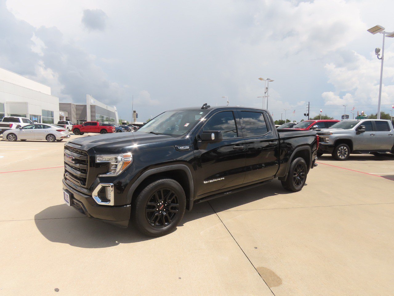 Used 2019 GMC Sierra 1500 SLT RWD image 2