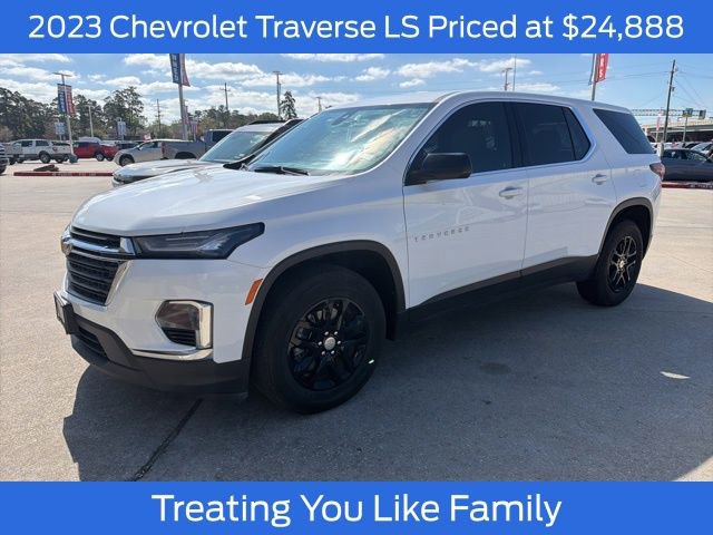 Used 2023 Chevrolet Traverse LS