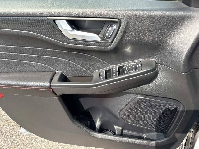 Certified 2025 Ford Escape ST-Line FWD image 13