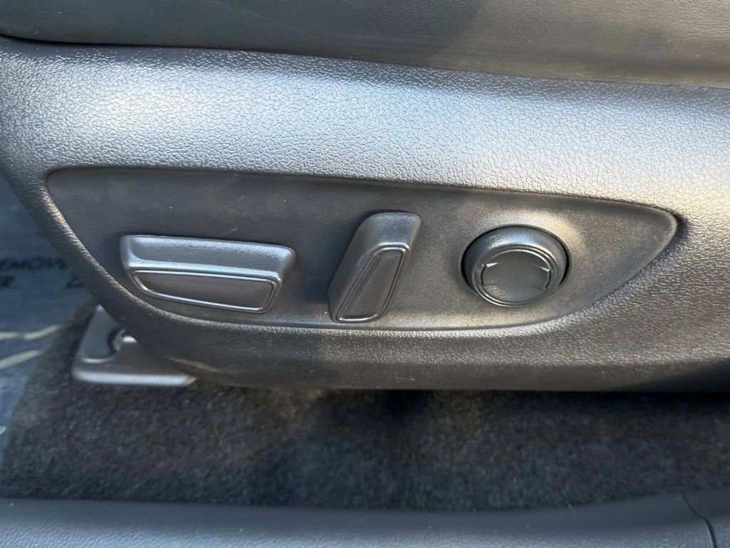 Used 2024 Toyota RAV4 XLE Premium image 19