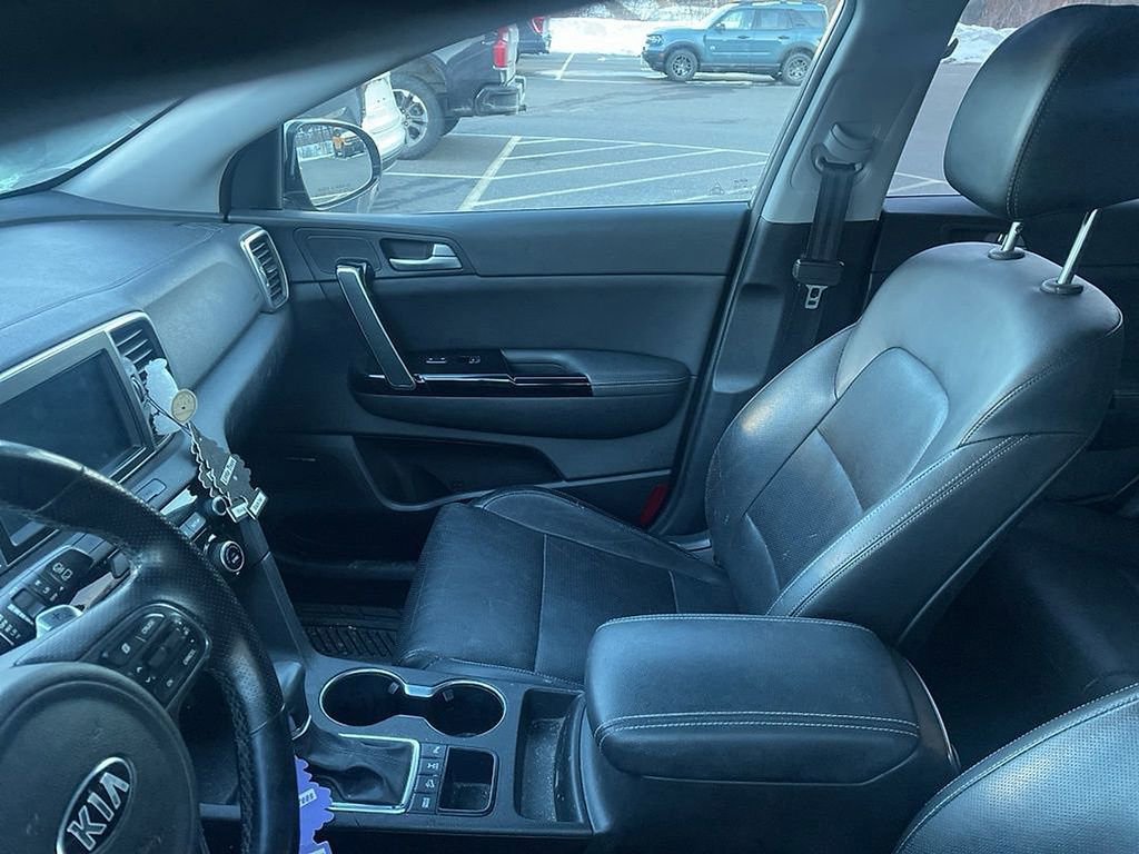 Used 2017 Kia Sportage SX image 8