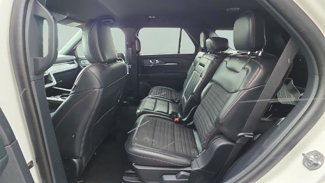 Certified 2025 Ford Explorer ST-Line w/ ST-Line Street Pack image 26
