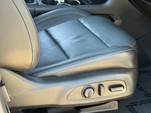 Used 2019 Chevrolet Traverse LT FWD image 31