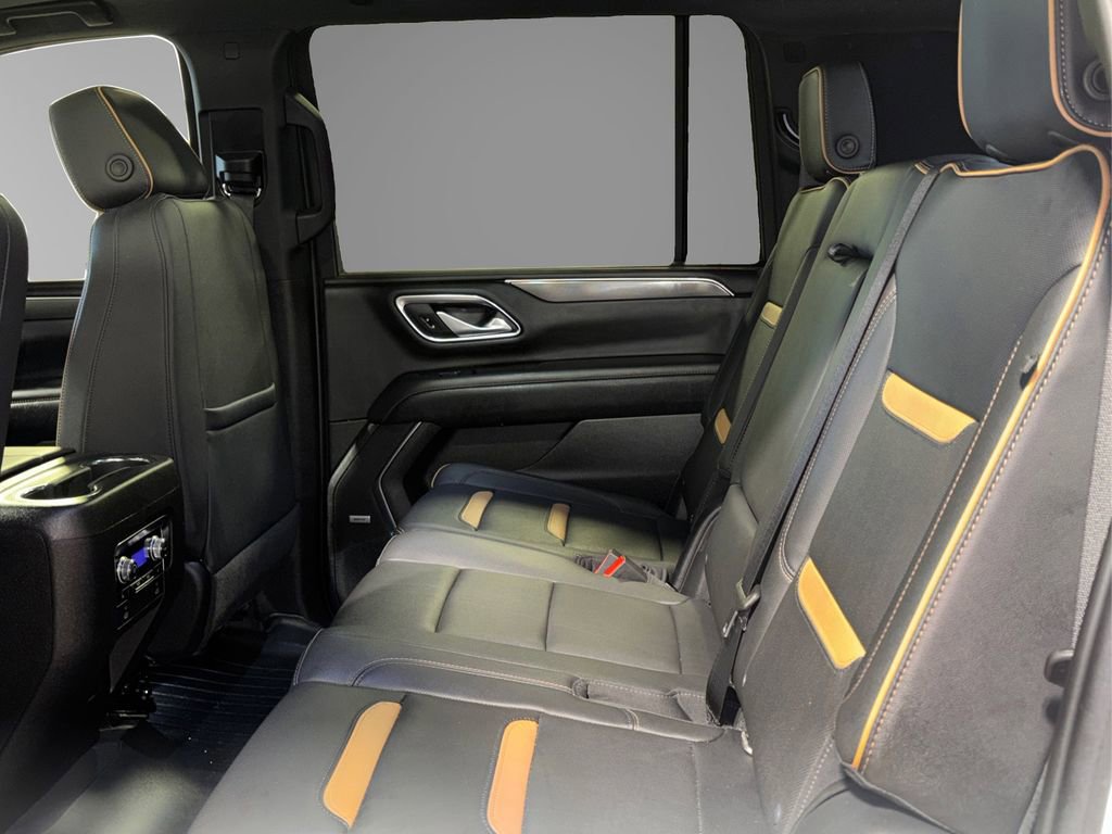 Used 2022 GMC Yukon XL AT4 image 14