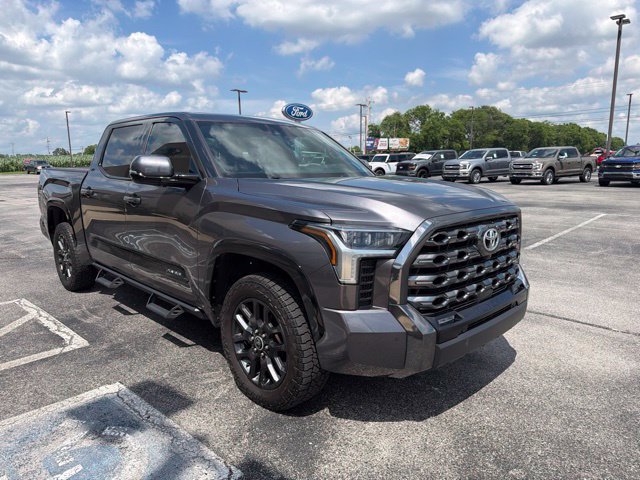 Used 2023 Toyota Tundra Platinum AWD/4WD image 3