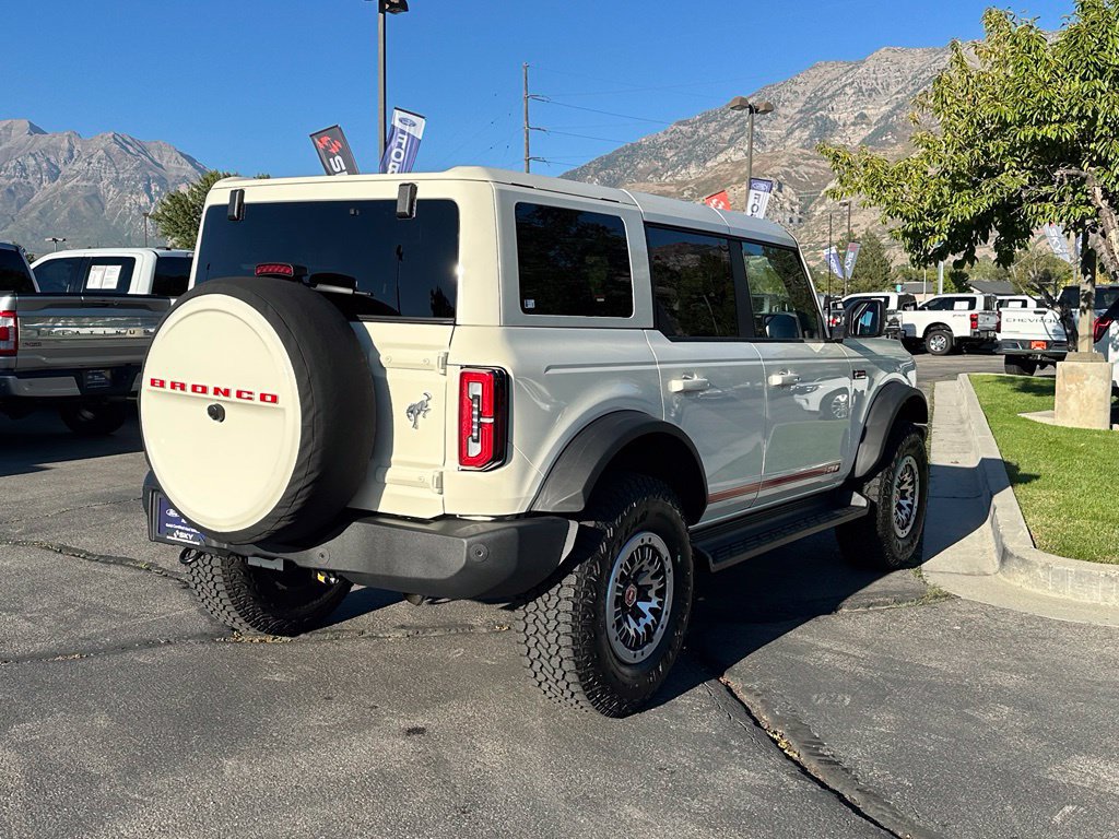 Certified 2026 Ford Bronco Outer Banks w/ Sasquatch Package AWD/4WD image 11