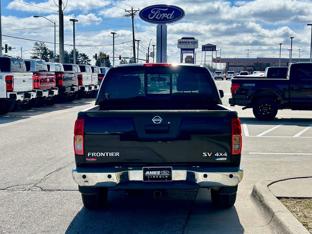 Used 2018 Nissan Frontier SV w/ Value Truck Package image 2