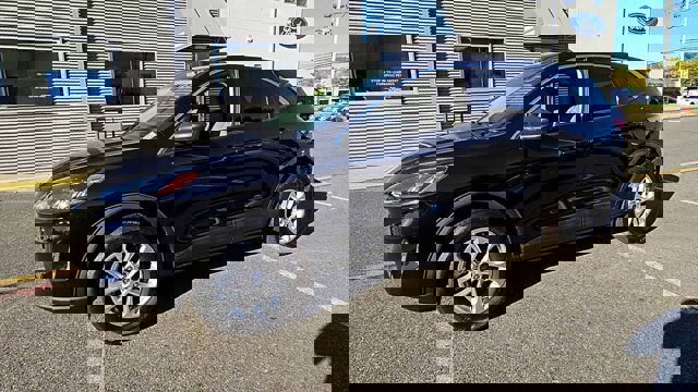 Certified 2022 Ford Escape SE image 3