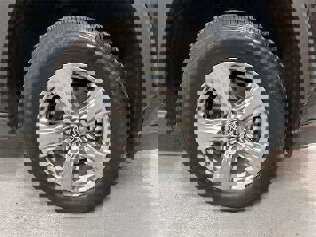 Used 2024 Toyota RAV4 XLE image 2