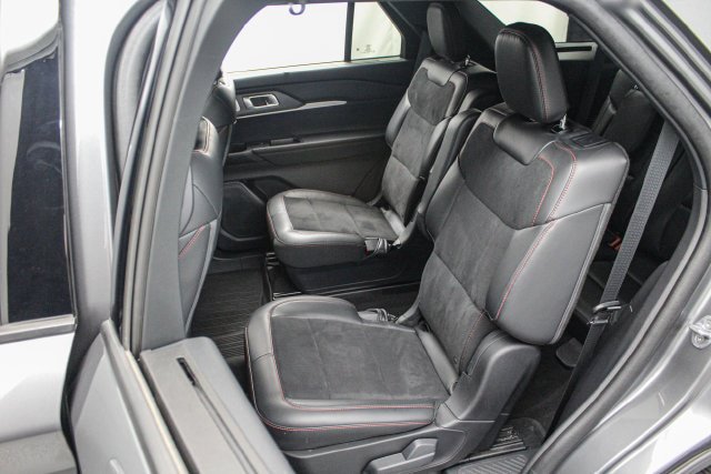 Certified 2025 Ford Explorer ST AWD/4WD image 23