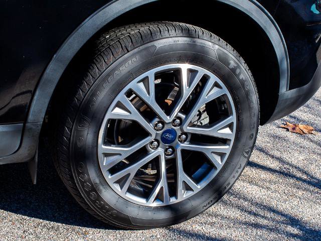 Certified 2022 Ford Escape SEL image 6