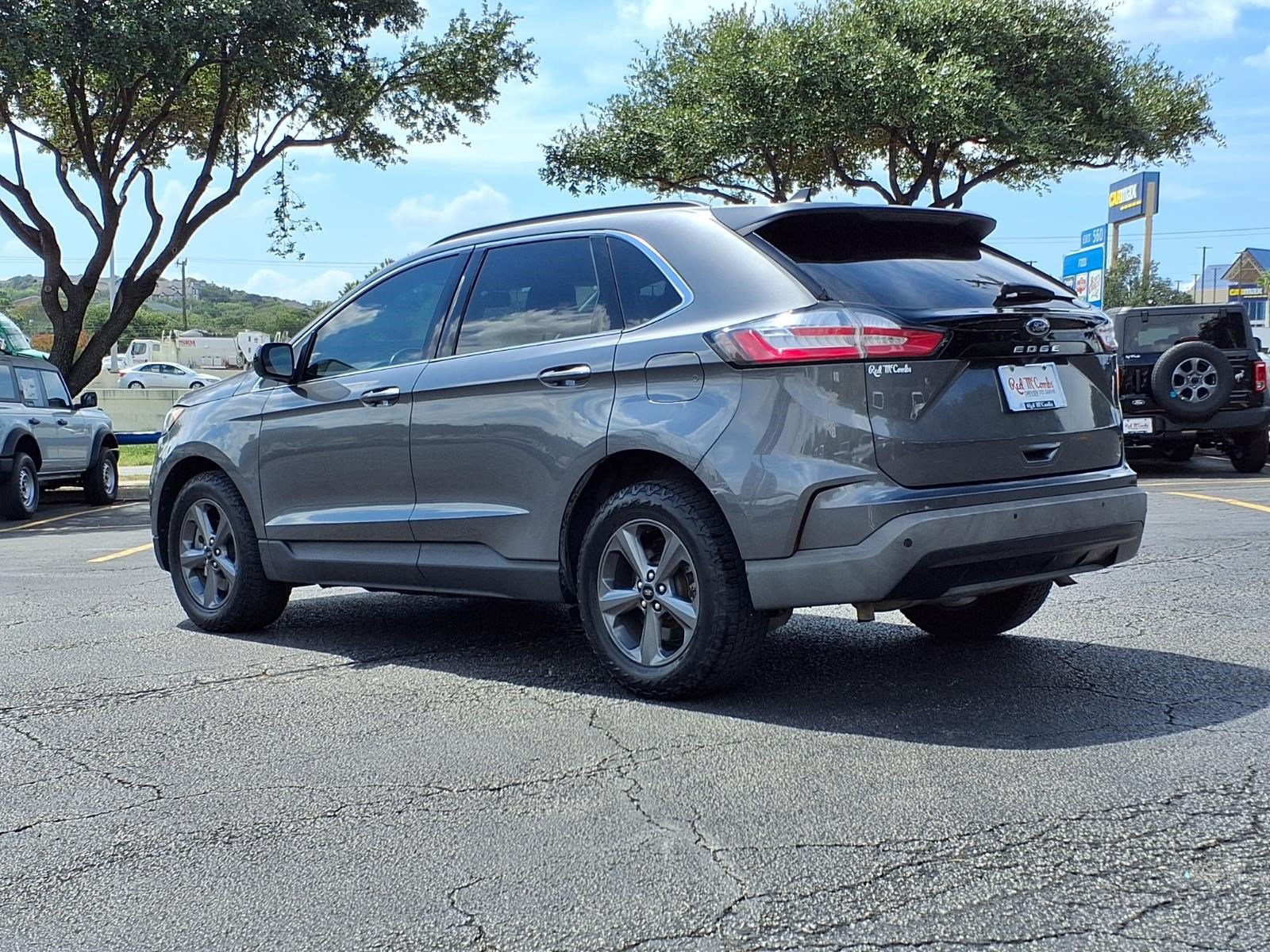 Certified 2022 Ford Edge SEL w/ Sport Appearance Package AWD/4WD image 8