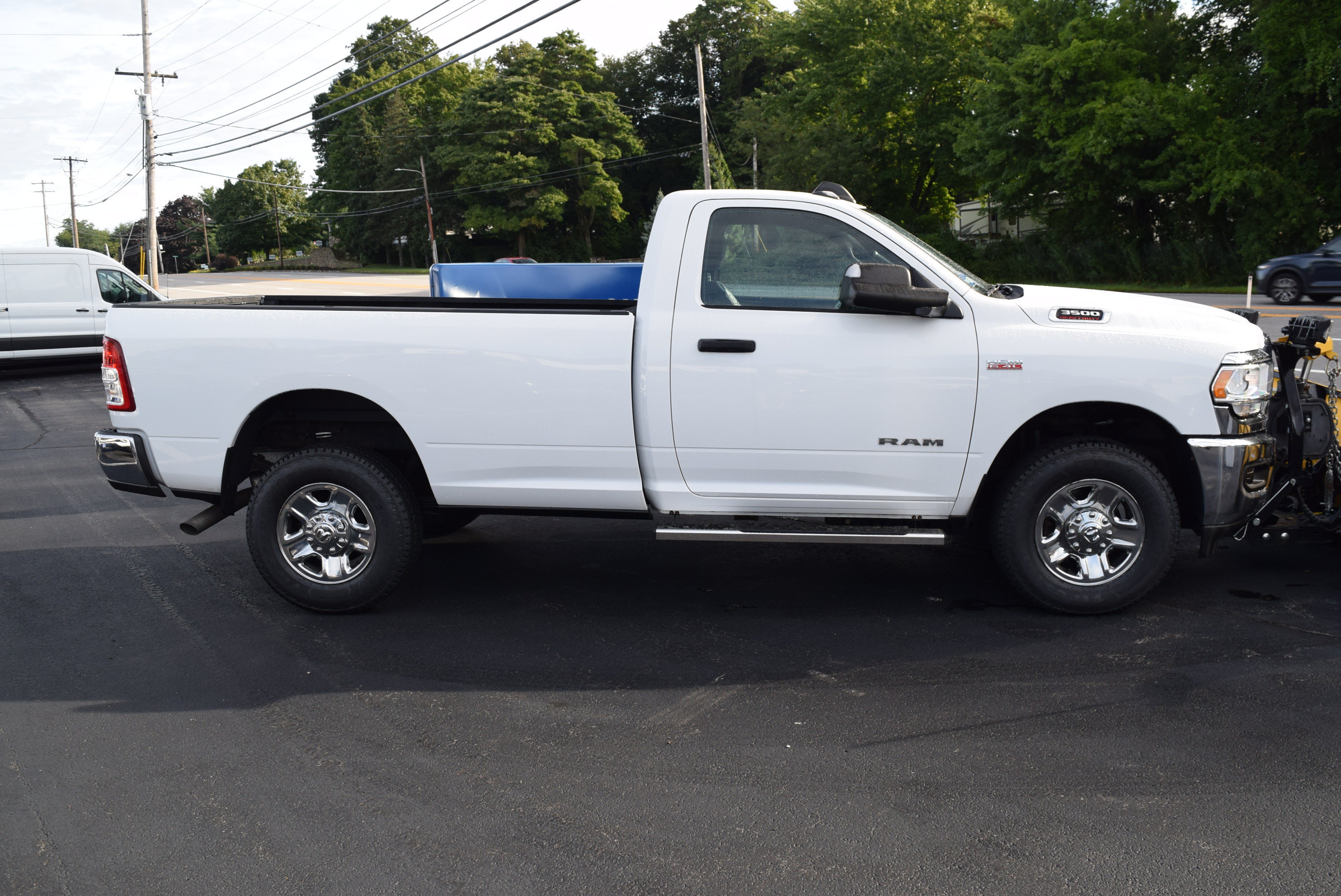 Used 2022 RAM 3500 Tradesman AWD/4WD image 3