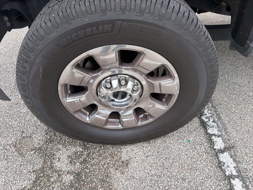 Certified 2025 Ford F250 Lariat w/ Chrome Package image 2