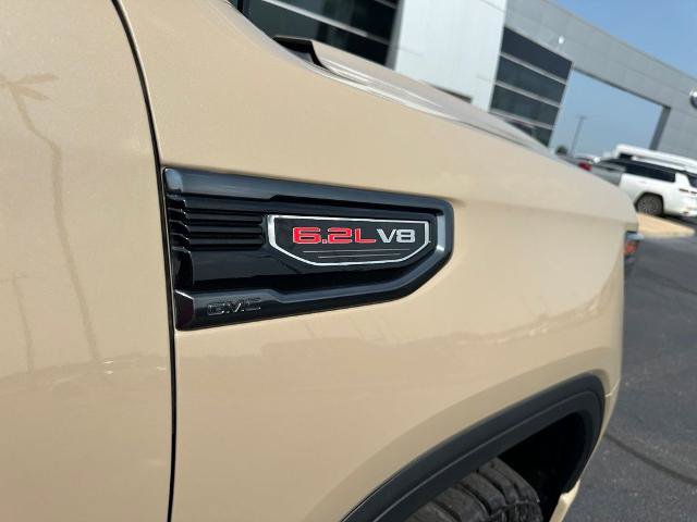Used 2023 GMC Sierra 1500 AT4 w/ Technology Package AWD/4WD image 21