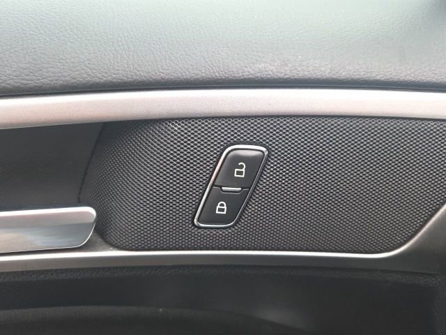 Certified 2019 Ford Fusion SE image 17