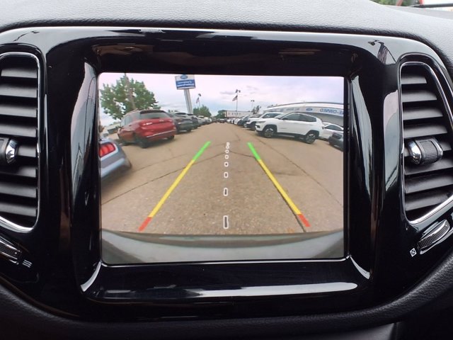 Used 2021 Jeep Compass Limited AWD/4WD image 9