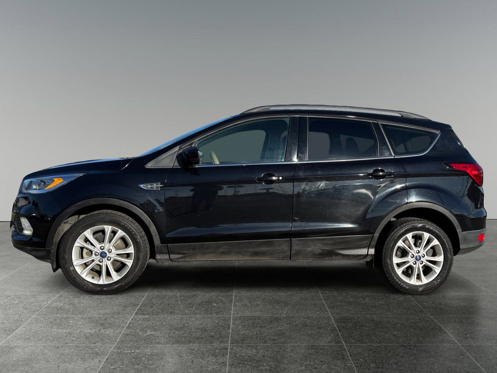Certified 2019 Ford Escape SEL image 6
