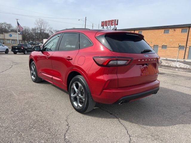 Certified 2024 Ford Escape ST-Line w/ Tech Pack #1 image 4