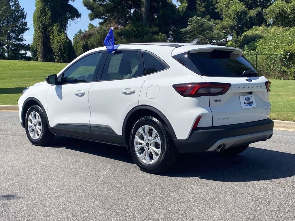 Certified 2025 Ford Escape Active FWD image 8