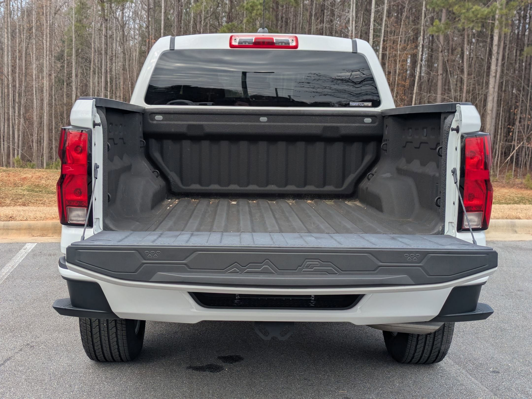 Used 2023 Chevrolet Colorado LT image 29