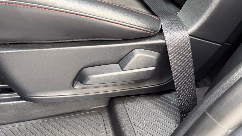 Certified 2025 Ford Explorer ST AWD/4WD image 19