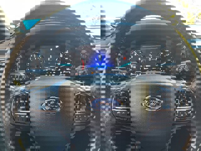 Certified 2020 Ford Explorer XLT w/ Equipment Group 202A image 20