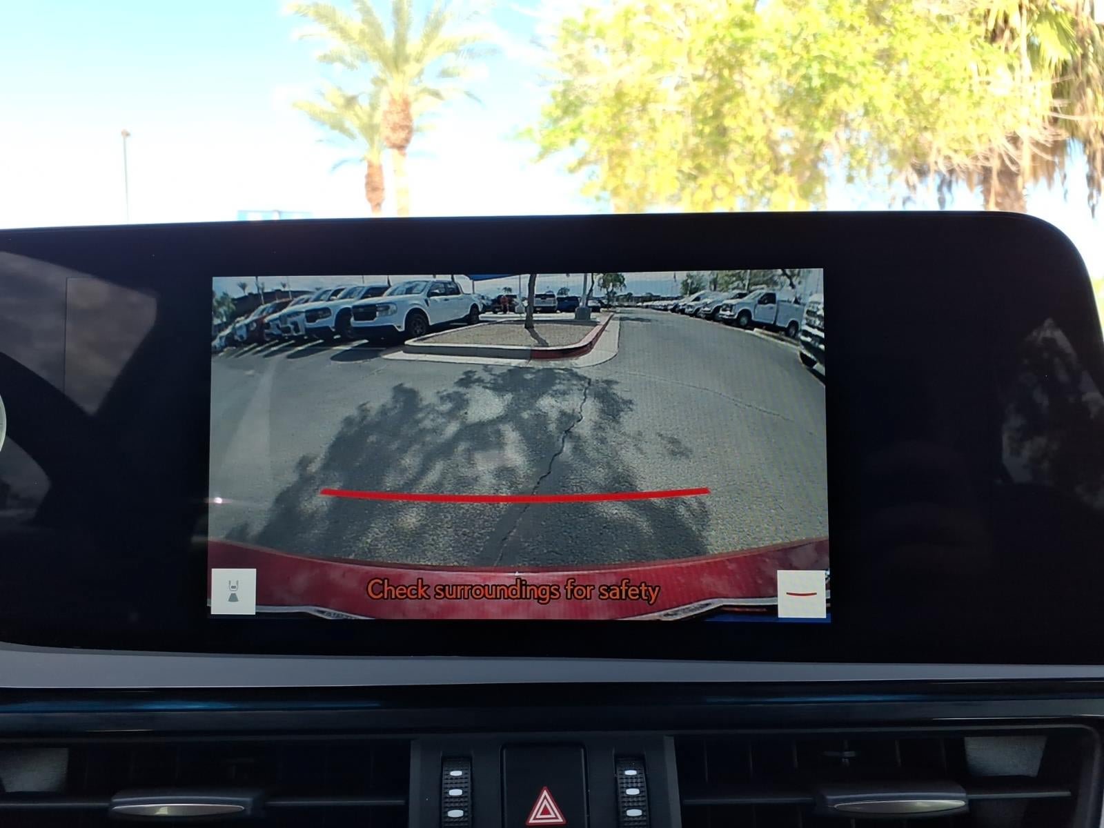 Used 2025 Lexus ES 300h w/ Premium Package FWD image 24