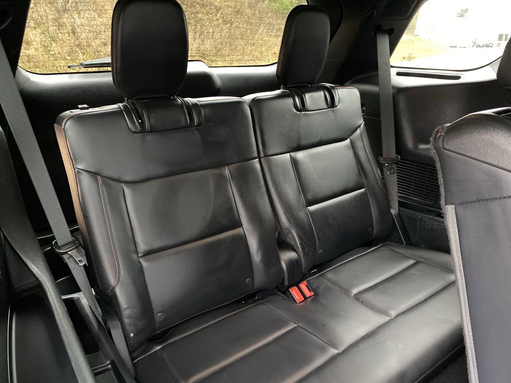 Certified 2025 Ford Explorer ST-Line w/ Premium Package image 44